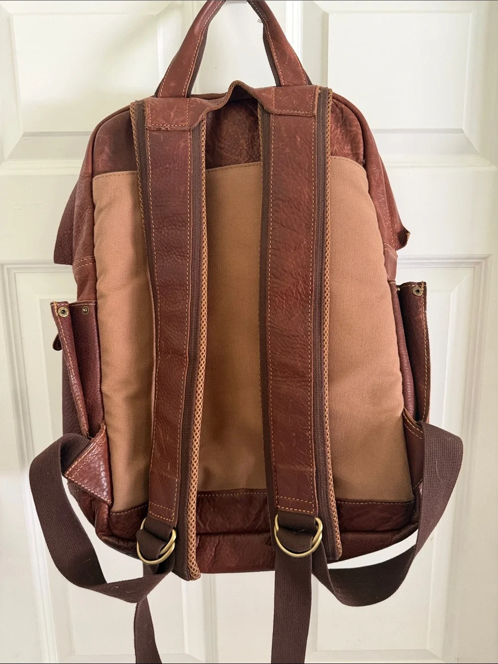 Duluth Trading Co Chestnut Brown Full-Grain Leather Backpack